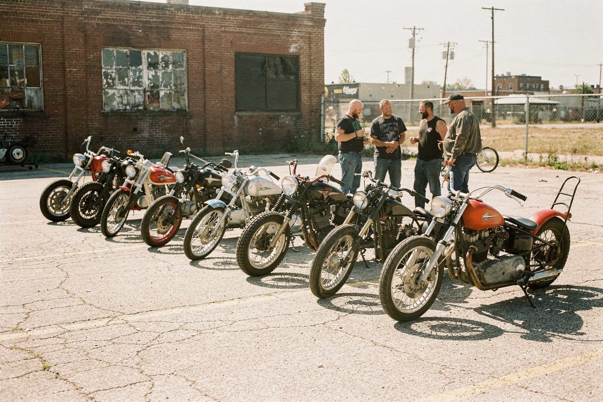 9 outstanding Blue Collar Bobbers Builds