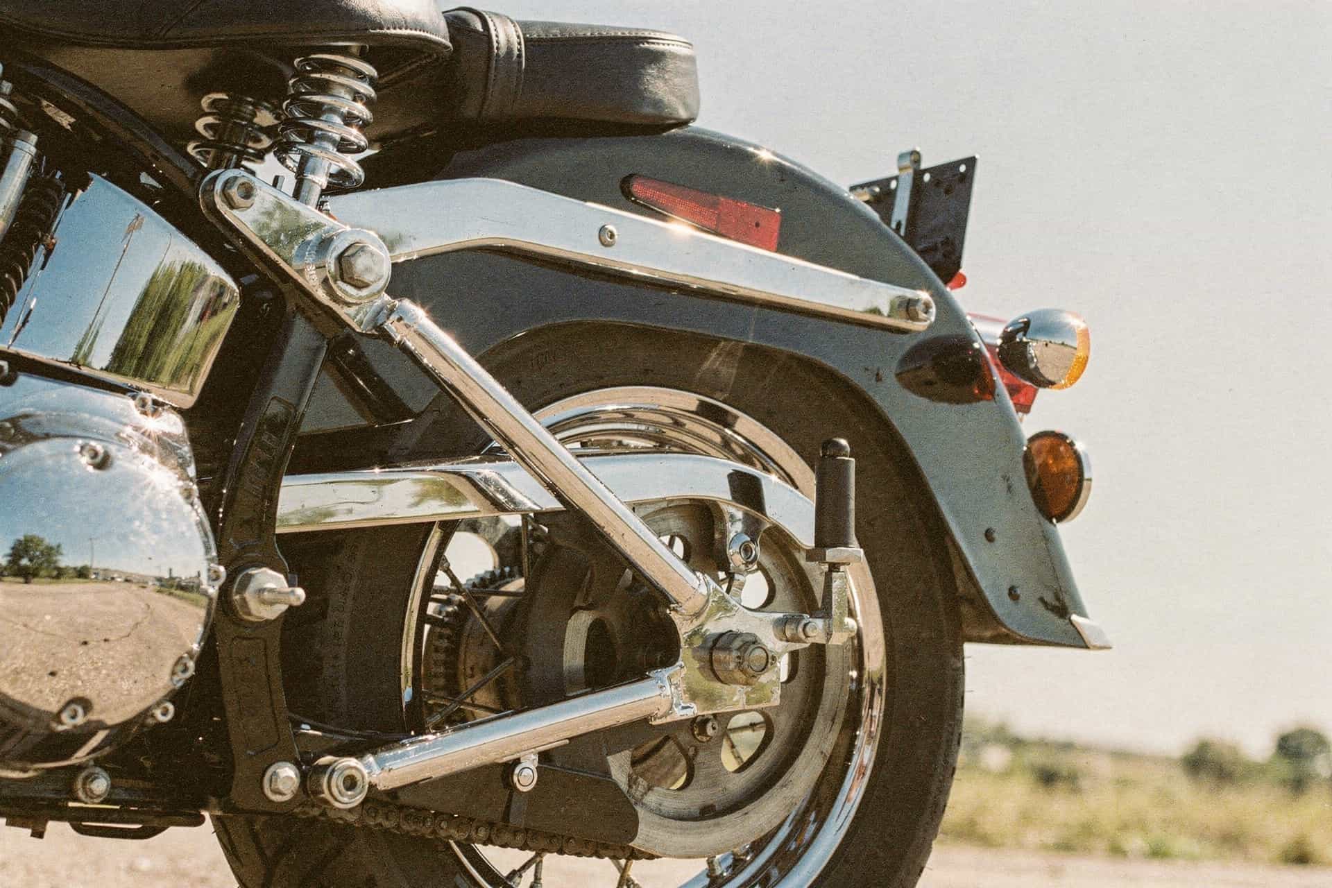 Hardtail vs Softail: Which Frame Should You Ride?