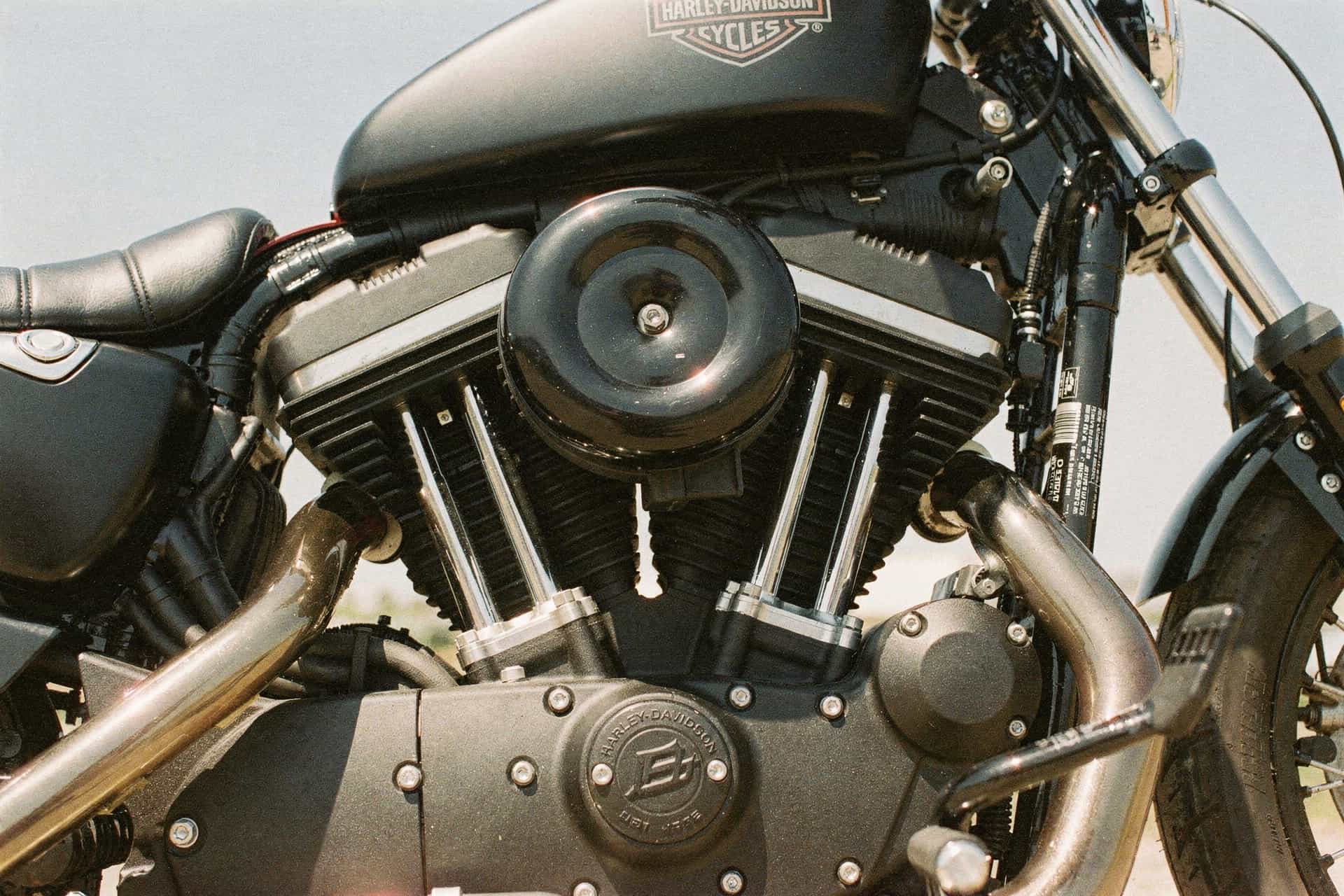 Harley-Davidson Iron 883: Specs, Mods, and Buyer's Guide