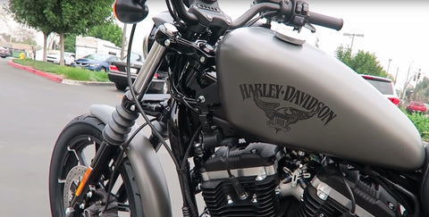 Harley Davidson Iron 883 motorcycle front view
