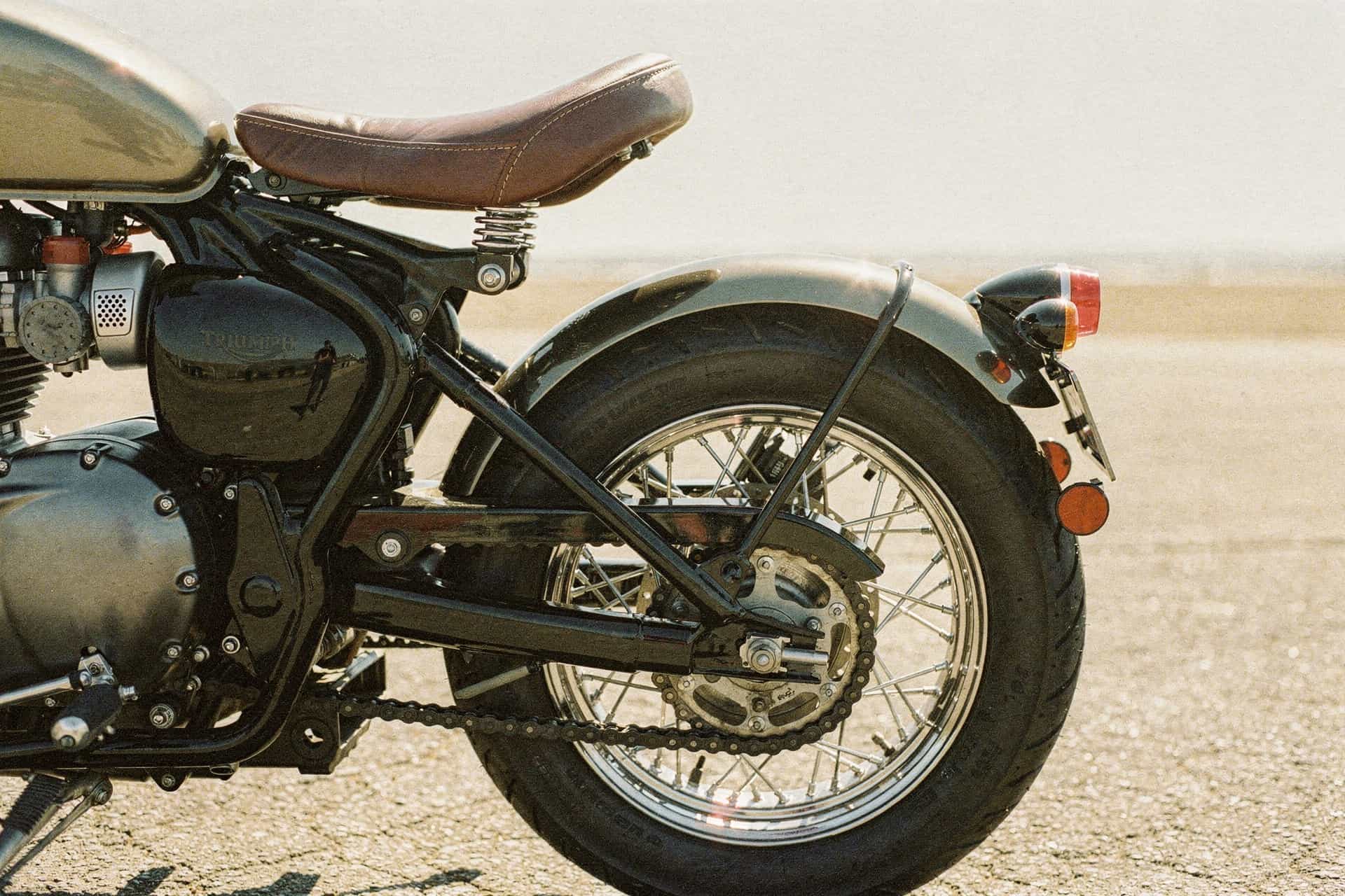 MY17 Bonneville Bobber